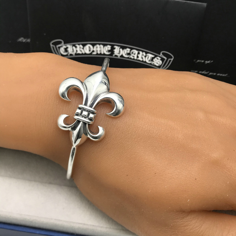 European and American Fashion 925 Sterling Silver Personalized Retro Thai Silver Bracelet Punk Cross Ship Anchor Open Bracelet for Men and Women
