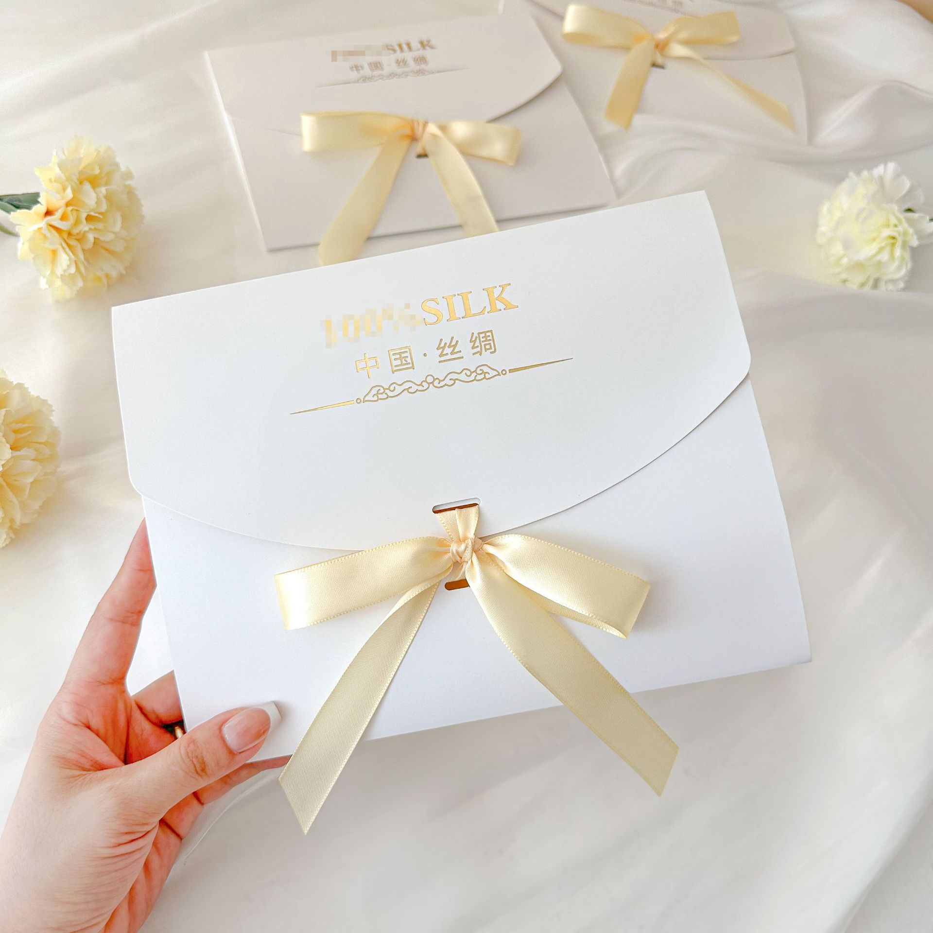 Beige Spring and Autumn Summer Mulberry Silk Scarf Women's Small Square Scarf Decorative Gift Small Scarf Scarf Champagne Gift Box