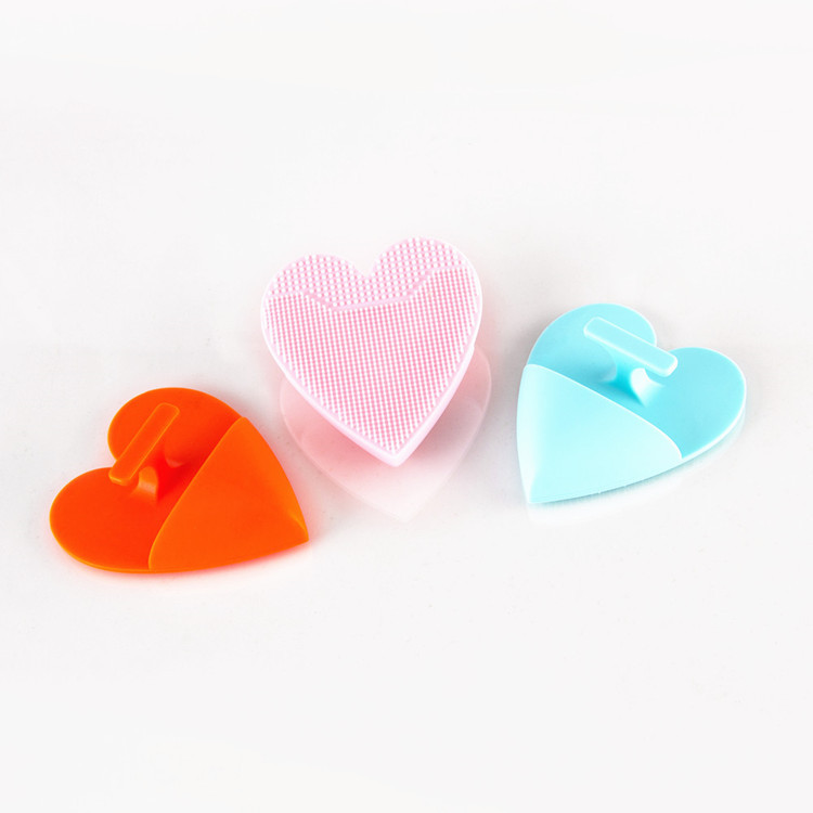 Heart-shaped Silicone Facial Cleanser Silicone Facial Brush Baby Shampoo Pet Bath Brush Skin Care Brush Factory Direct Supply