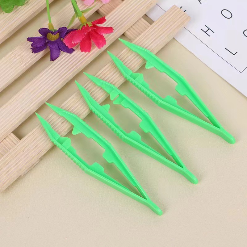 Doudou plastic tweezers bean accessories tool Doudou small tweezers Children DIY tool clip plastic clip