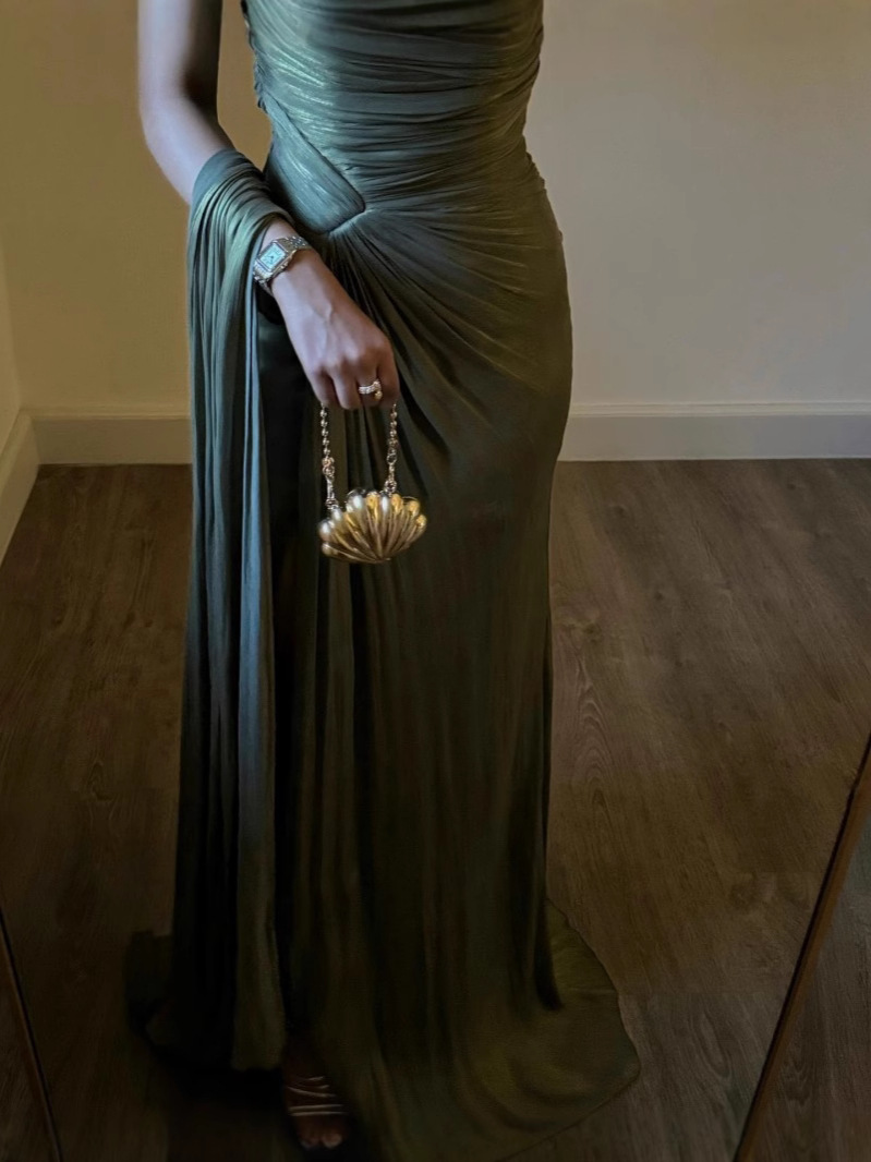 2024 Autumn and Winter Cross-Border European and American Middle East Export Women's Clothing Independent Station Amazon Pleated Ribbon Sparkling Evening Dress