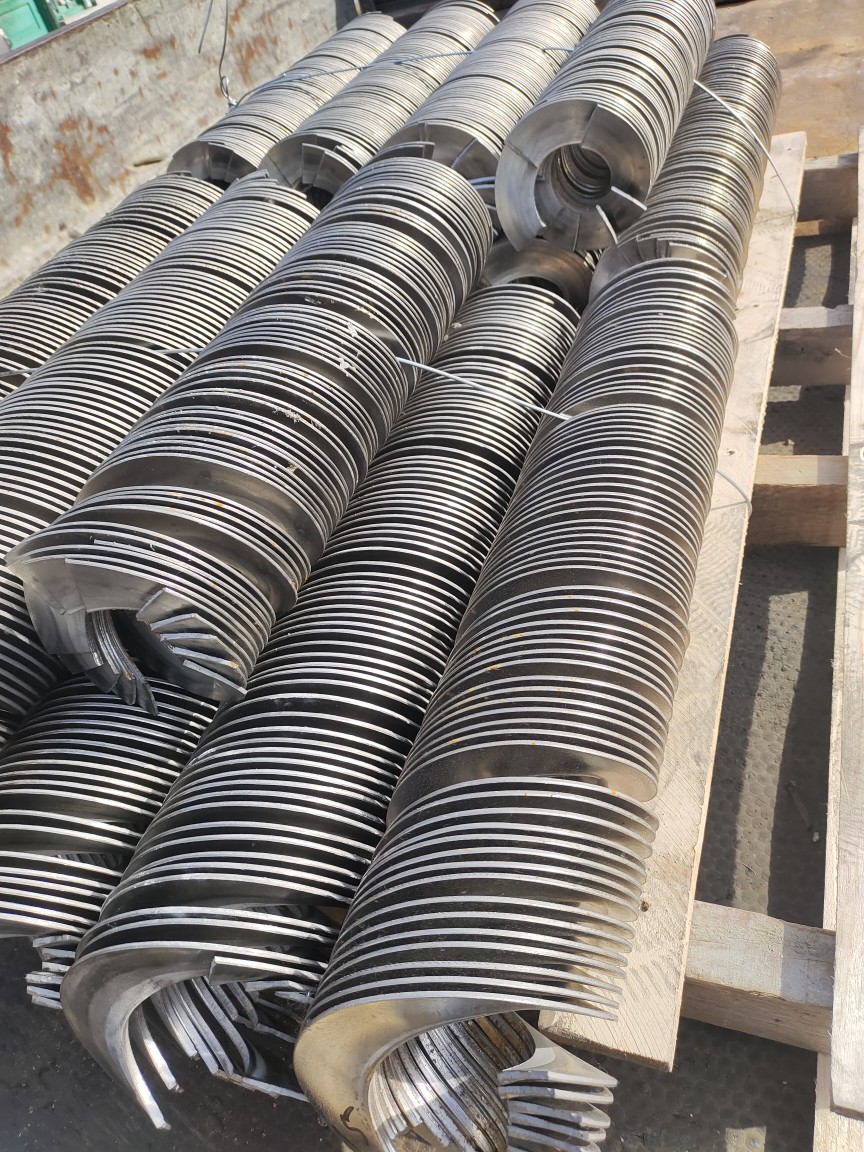Supply a Variety of Specifications of Carbon Steel, Manganese Steel, Stainless Steel Single-Piece Equal-Thickness Spiral Blades, Single-Pitch Helical Blades