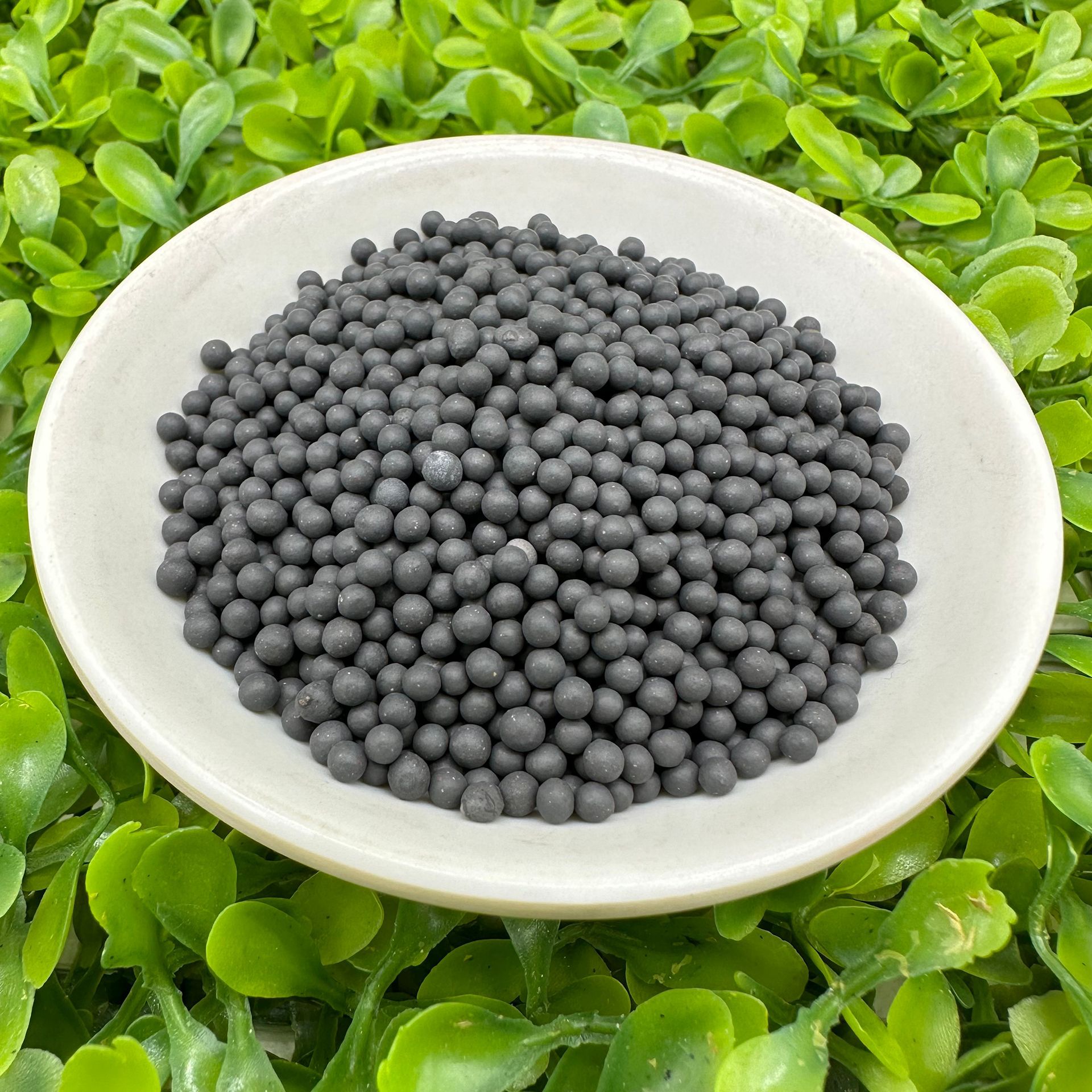 Manufacturer Wholesale Tourmaline Ball Mineralized Ball Water Treatment Water Purification Filter Material Shower Head Filled Medical Stone Ball Tourmaline Ball