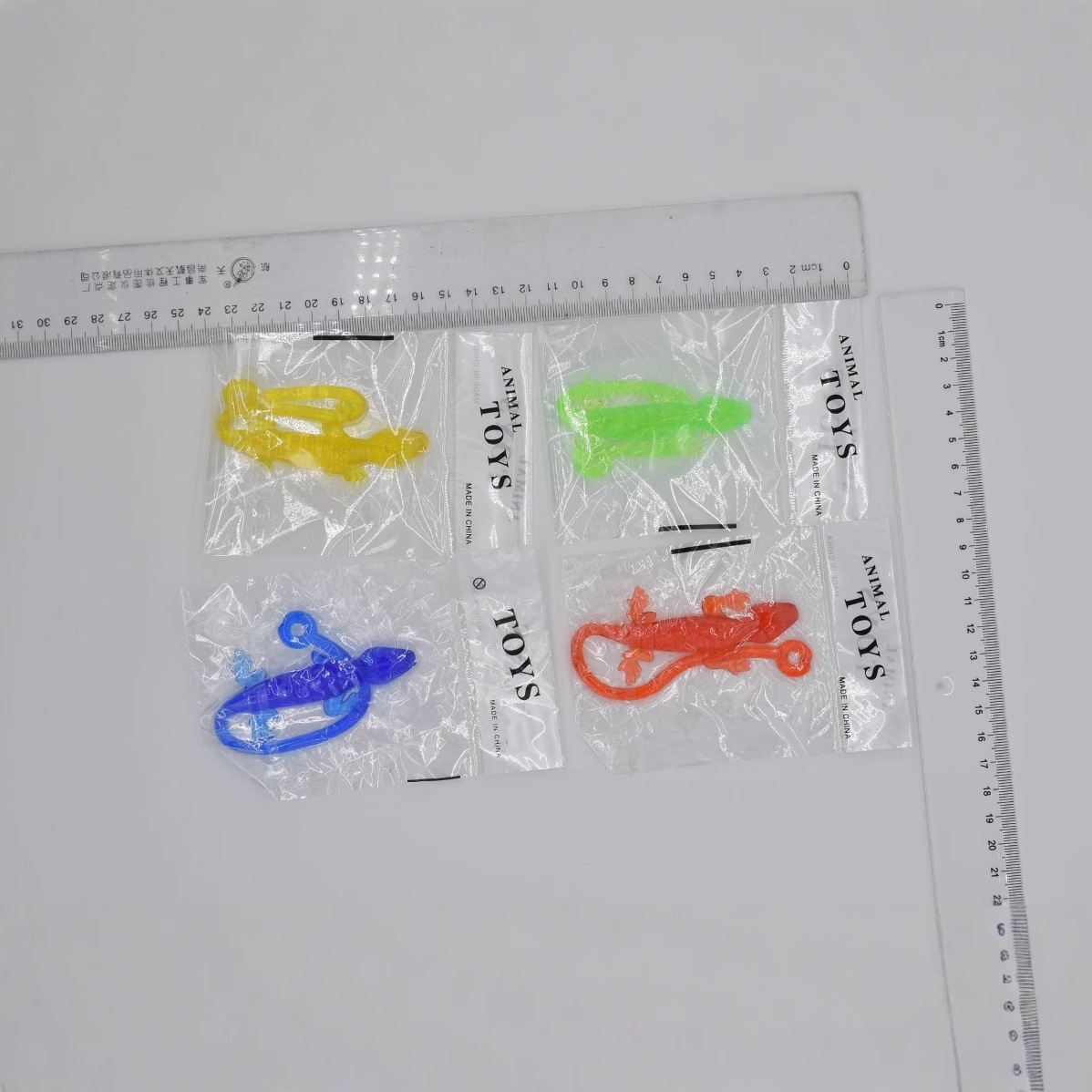 Children's Plastic Soft Material to Vent Sticky Pinch Music Trick Gecko Lizard Toy Street Stall Wholesale