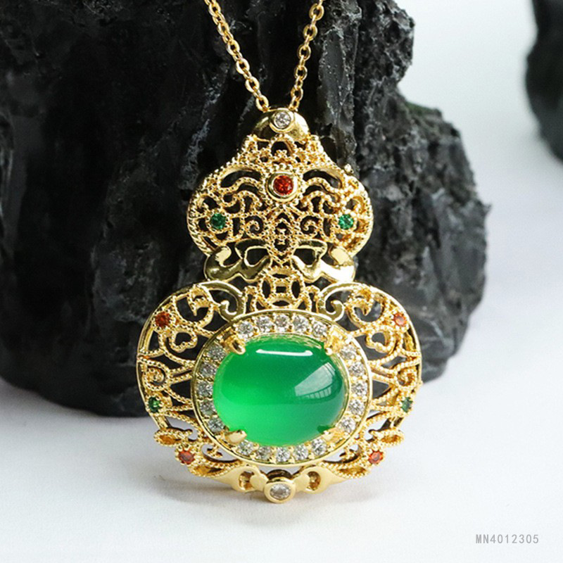 Yuyu ice king green chalcedony pendant gourd necklace vintage jewelry wholesale generation MN4012305