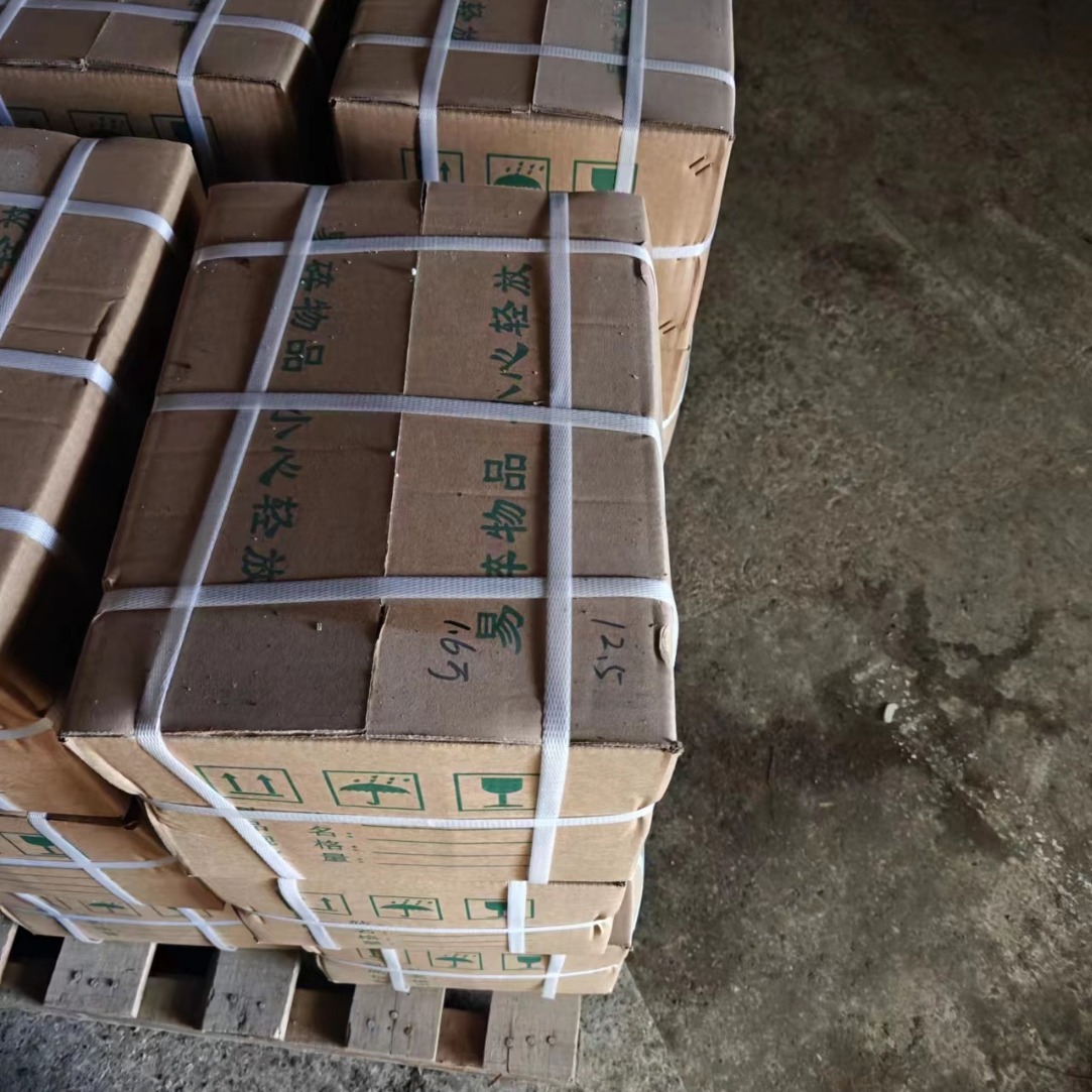 12.5mm Switch Water Ceramic Sheet Alumina Ceramic Fine Grinding Polishing Hot Pressing