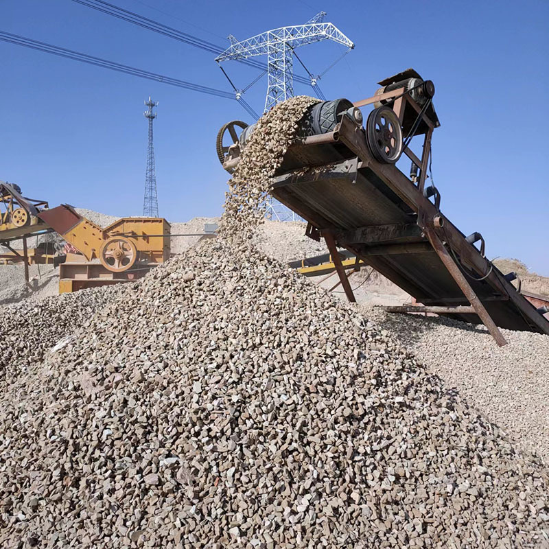 Spot Wholesale White Zeolite Artificial Wetland Zeolite Filling Water Treatment Ammonia Absorption and Nitrogen Removal Green Zeolite Filter Material Ammonia Absorption Stone