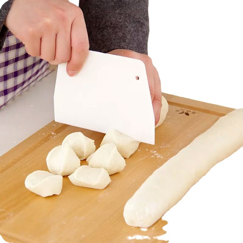 Spot Baking Tools Plastic Scraper Small Trapezoidal Scraper Cream Cake Scraper Dough Cutter Rice Roll Scraper