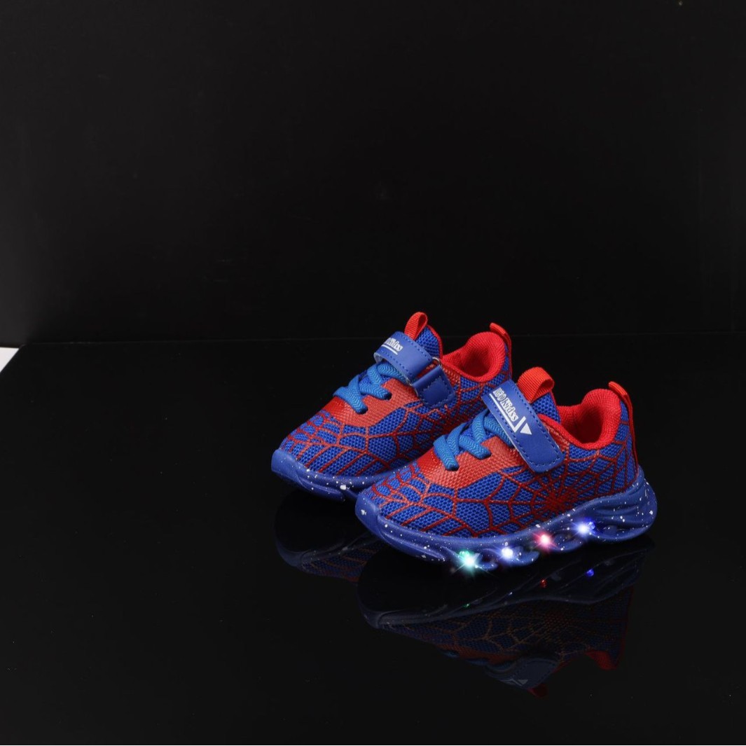 2025 Spider Web Children's Sports Shoes Breathable Fashion Casual Shoes Baby Led Light Shoes Dad Shoes