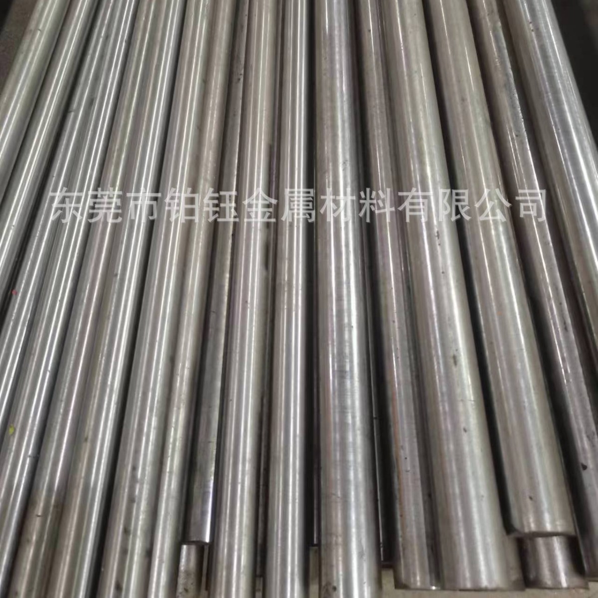 Mold Steel Round Bar 42Crmo42Crmoa Tempered and Tempered and Quenched S7/5Cr3Mn1Simo1V Round Steel Available in Stock