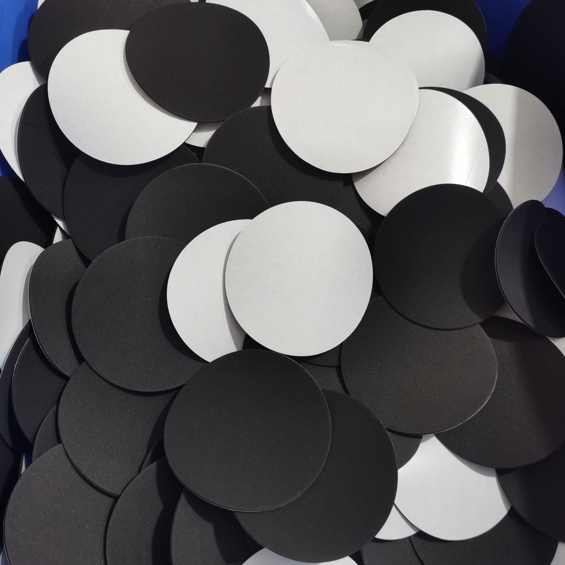 Factory customized special-shaped eva sponge foam grain black foam strip white sponge foot eva sponge sticker