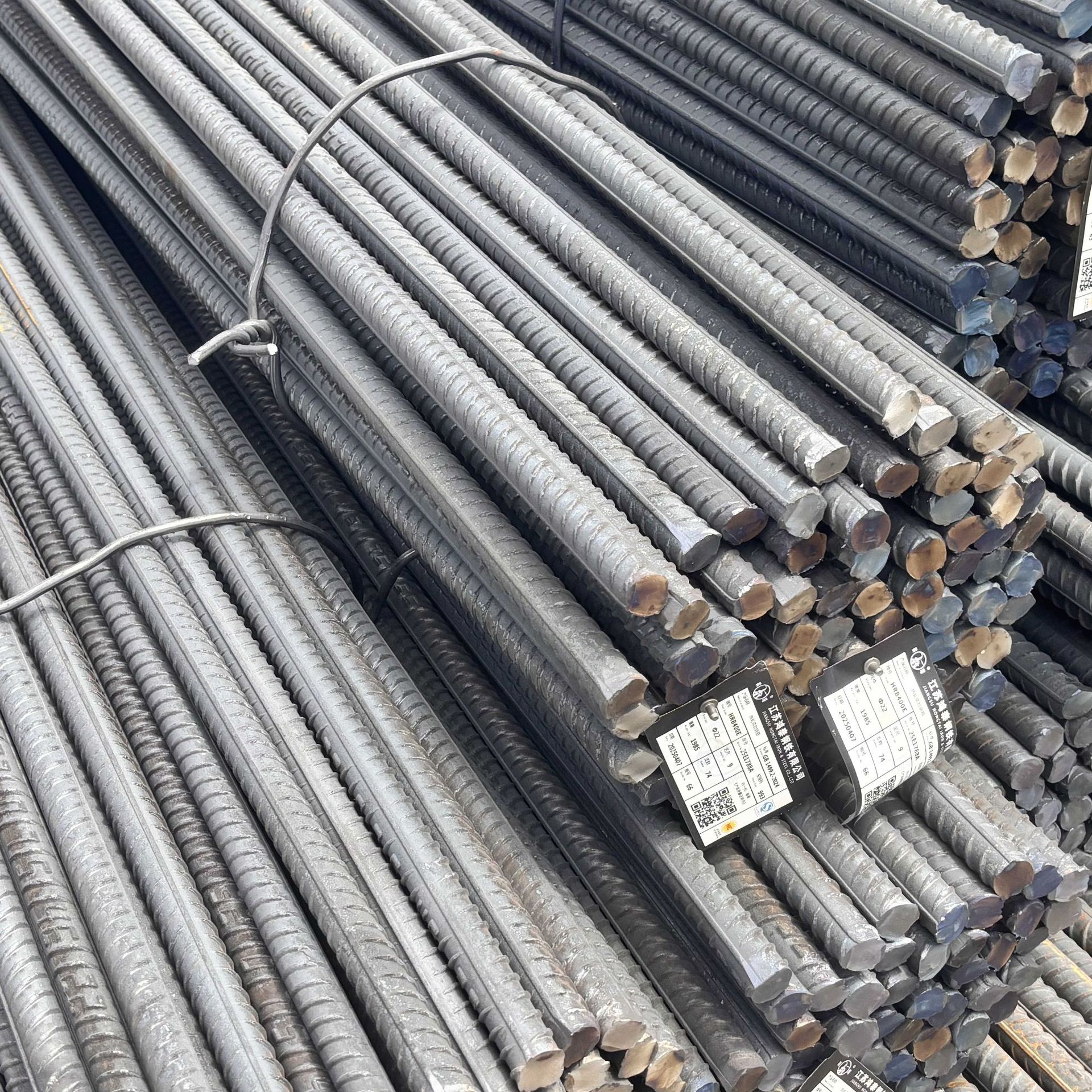 Reinforced rebar HRB400E grade three ribbed rebar reinforced building threaded HRB500E wholesale