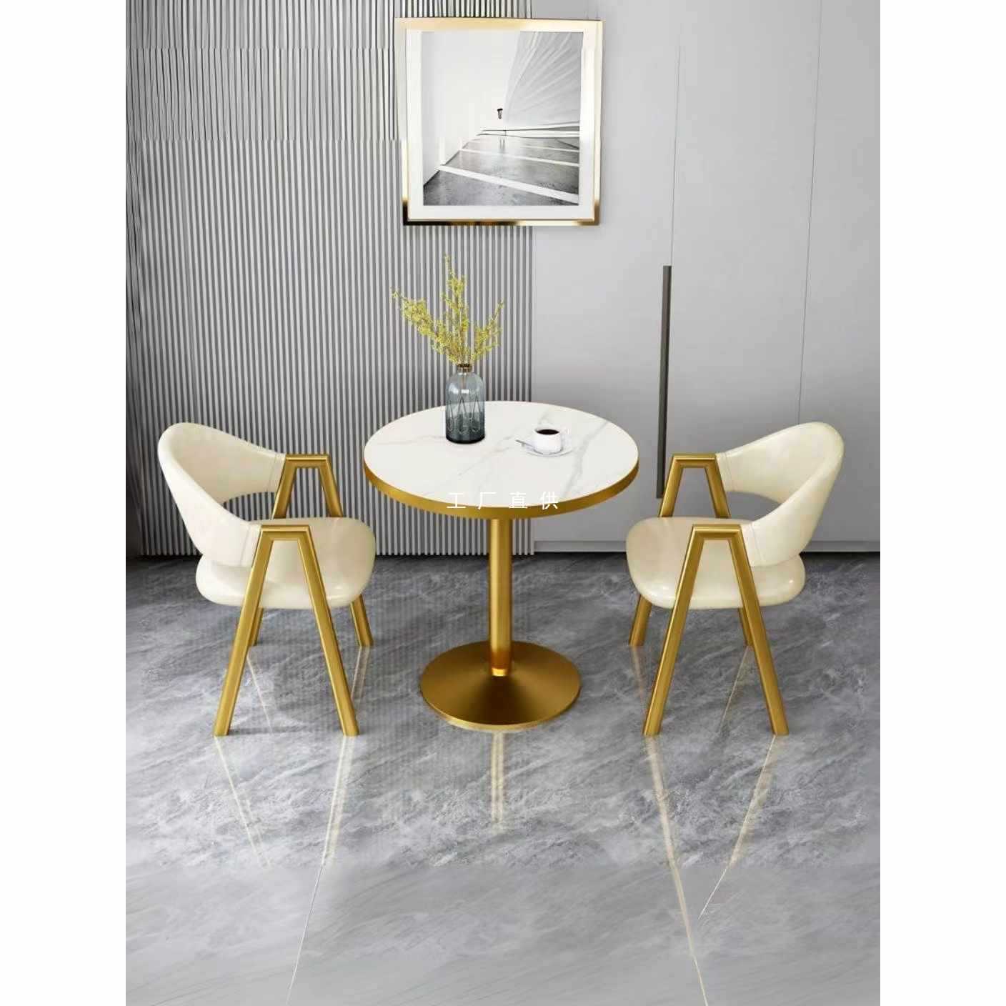 Скандинавский стиль, круглый стол и стулья для переговоров, для маленькой квартиры