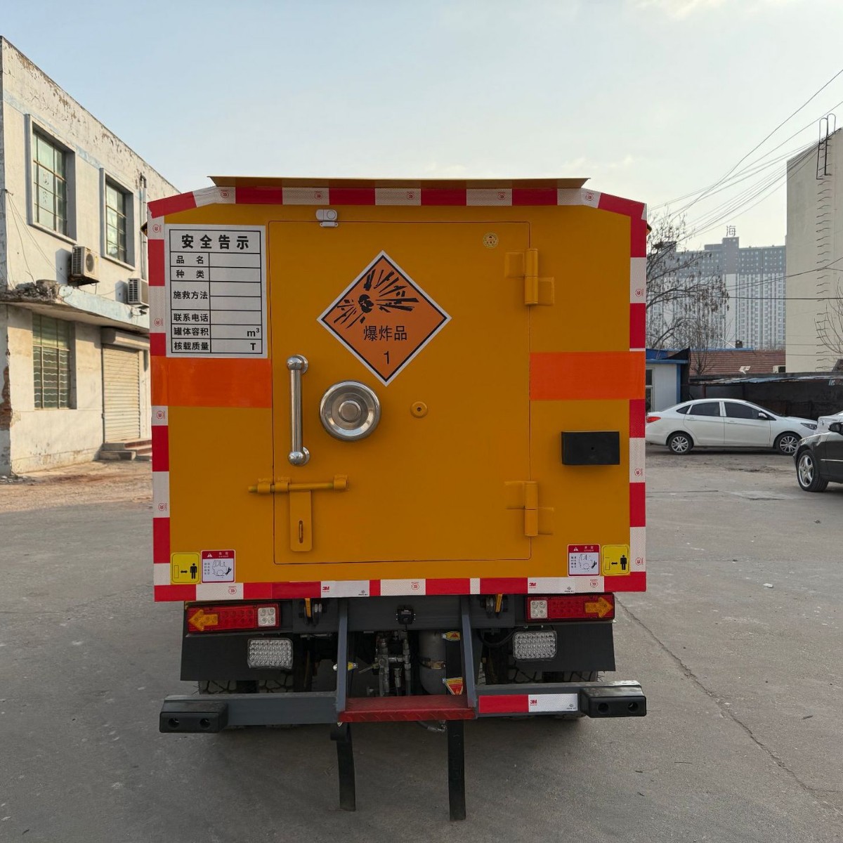 Explosion-Proof Car Shandong Qiyuan Heavy Industry Mechanical Mining Explosion-Proof Car Explosion-Proof Diesel