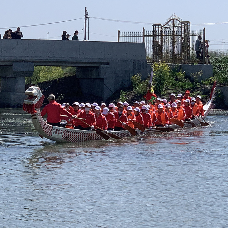 Fiberglass Dragon Boat for Dragon Boat Festival Competition, Wooden Dragon Boat, Standard Competition Dragon Boat, Wooden Boat, Hand-Paddled Dragon Boat, Landscape Decoration