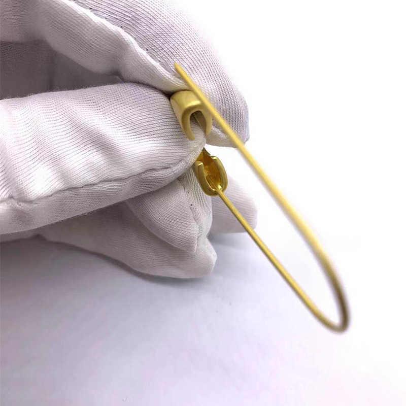 Factory supply diy jewelry accessories light luxury fashion gold color retention pin variety of simple brooch accessories