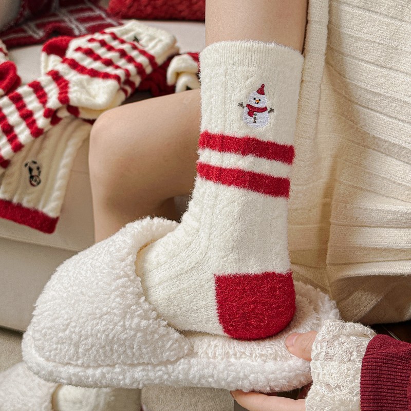 24 Winter New Arrival Christmas Socks Cartoon Embroidered Snowman Santa Claus Australian Velvet Women's Medium Socks Warm Floor Socks