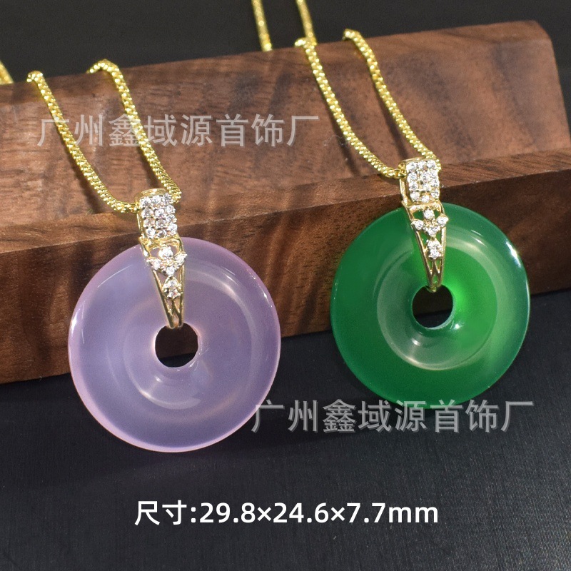 S925 sterling silver natural green chalcedony pendant retro light luxury powder safe buckle white agate clavicle chain factory wholesale