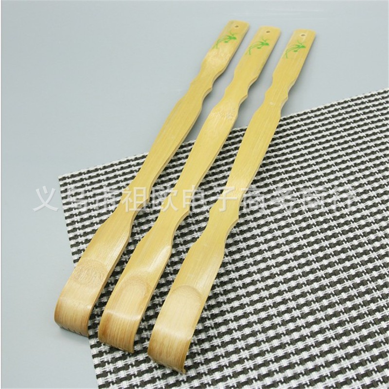 Бамбуковая грабля для почесывания не требует помощи для пожилых людей