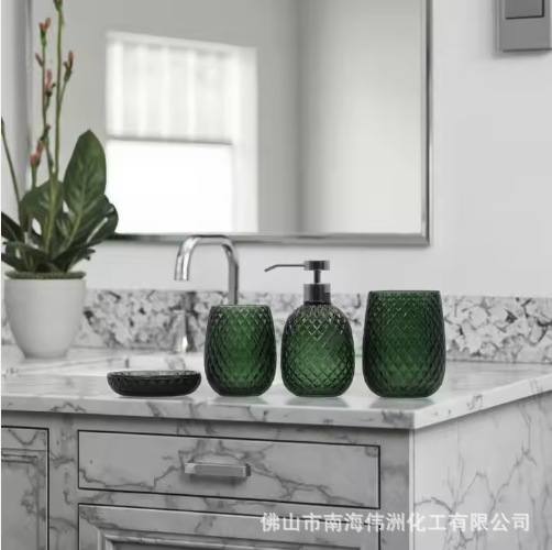 Luxurious Four-Piece Green Bathroom Accessory Set, High-Quality Glass Bathroom Toiletries, Suitable for Hotels or Home, Light Luxury
