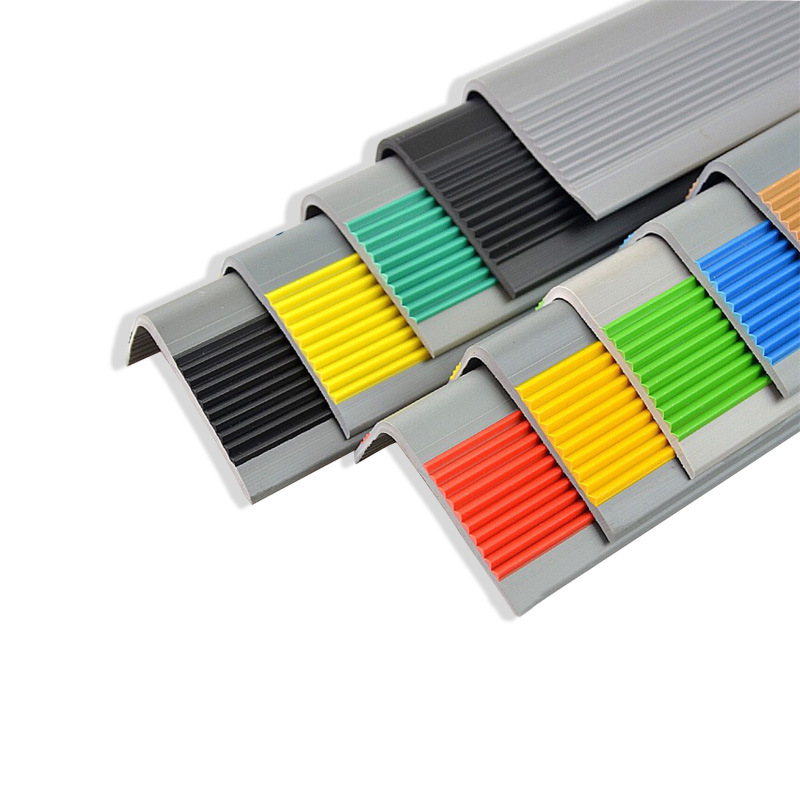 Stair anti-slip strip self-adhesive PVC anti-collision strip L corner protection anti-slip strip for home decoration steps 5 * 2.5CM