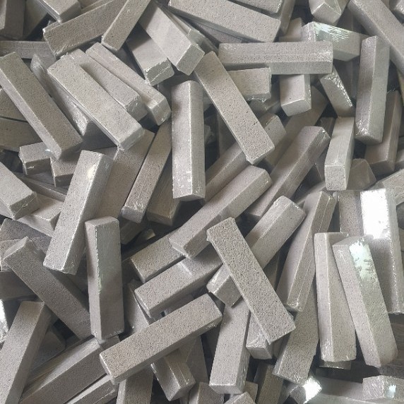 Factory Direct Sales Cleaning Blocks Can Be Cut into Various Sizes. Call for Consultation