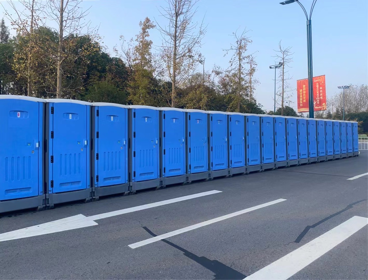 Single Mobile Toilet Single Plastic Toilet Temporary Mobile Public Toilet
