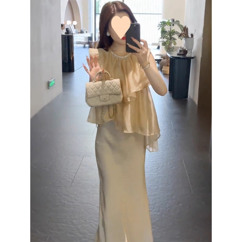 This Year's Popular Beautiful Suit Skirt for Women 2025 New Pearl Halterneck Sleeveless Top Fishtail Skirt Two-Piece Set