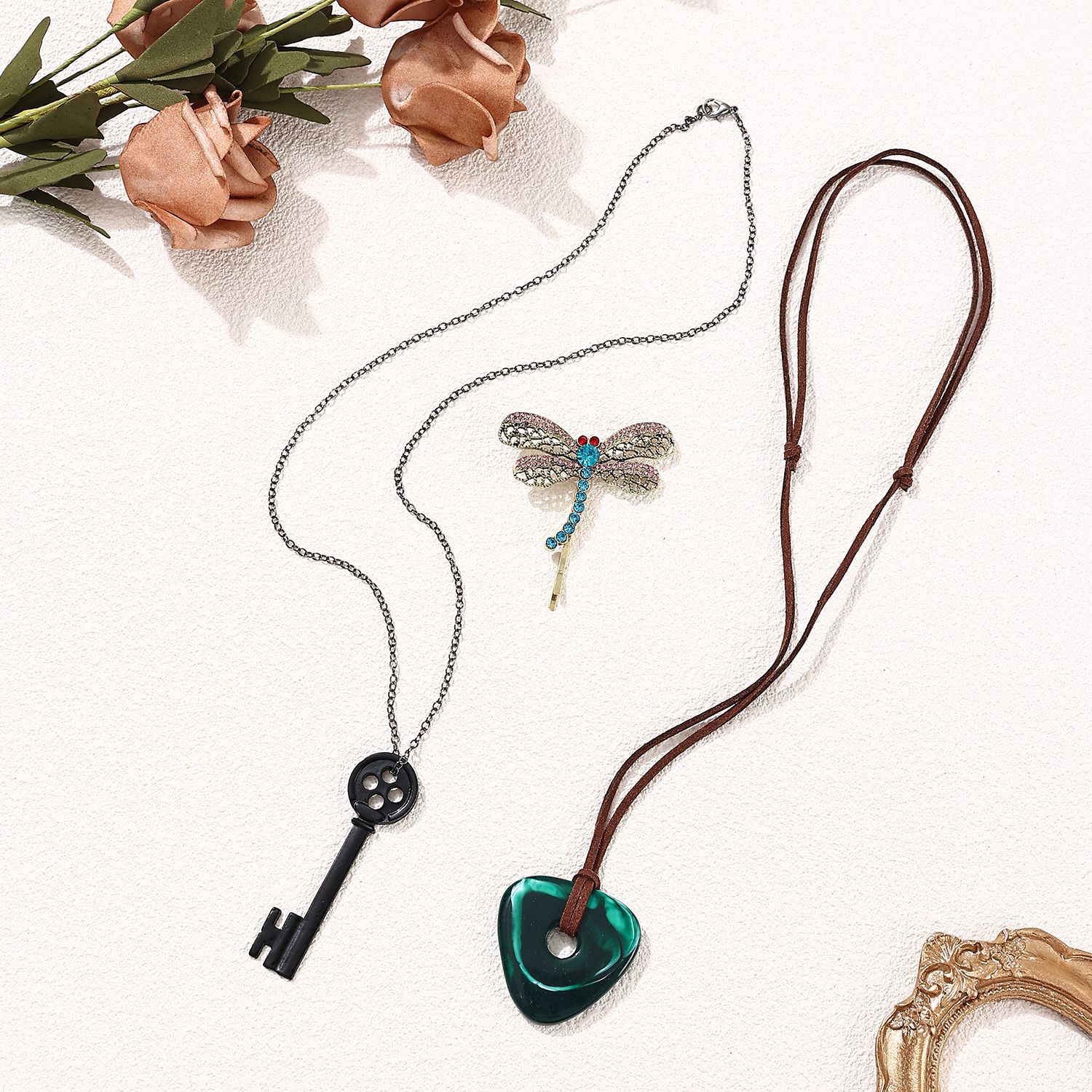 European and American Creative Fashion Personality Versatile Style Necklace Halloween Ghost Mother Black Key Pendant Accessories Decoration