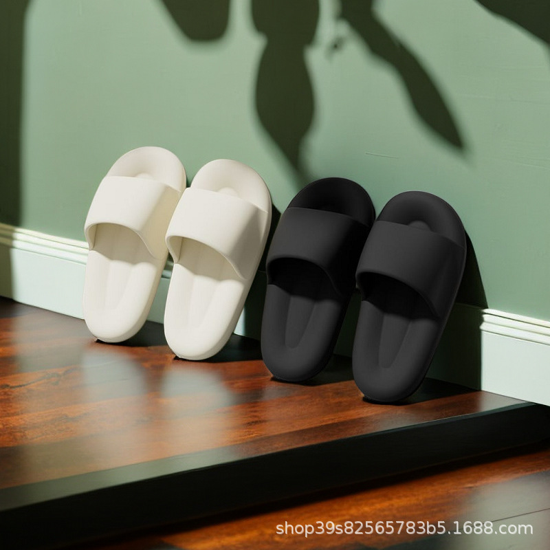 Мягкие тапочки для женщин летом домашние нескользящие модные удобные с толстой подошвой для мужчин