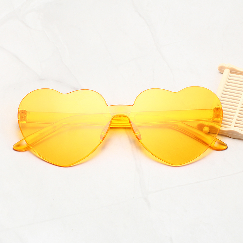 Transparent Jelly Color Love Sunglasses for Men and Women Peach Heart Sunglasses Cross-Border European and American Heart-Shaped One-Piece Sunglasses