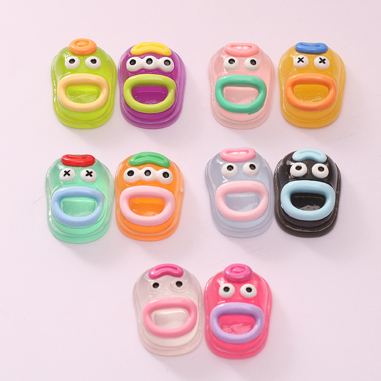 Color luminous shoes simulation sneaker doll machine resin accessories three-dimensional clown shoes entertainment city small gifts