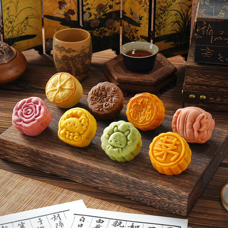 Hong Kong Style Liuxin Custard Mooncake Traditional Pastry Wholesale Mid-Autumn Mooncake Company Group Purchase Bird's Nest Mooncake Factory Direct Sale