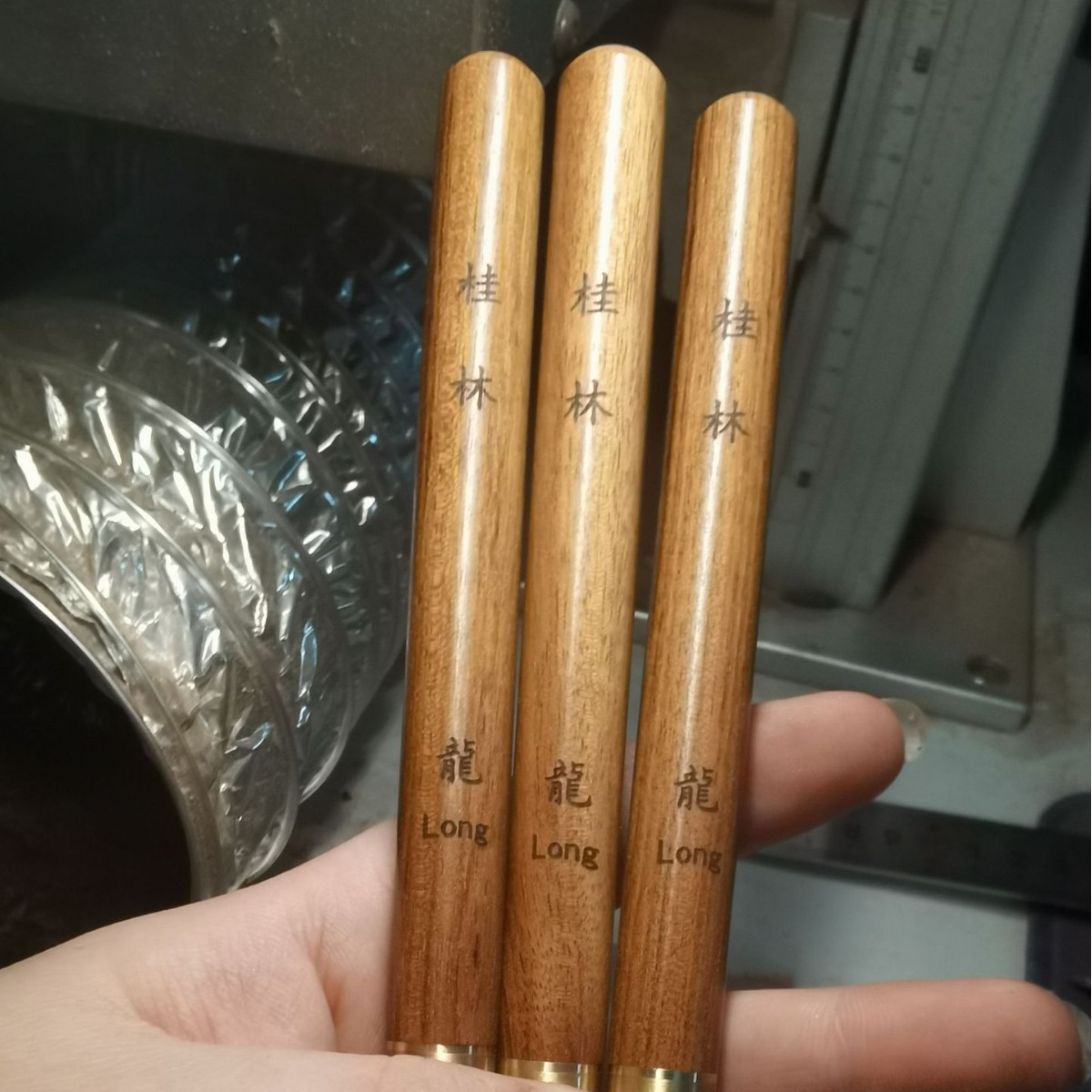 Factory Direct Sales of Cultural and Creative Products: Baijiaxing (Hundred Surnames) Rosewood Pens, Craft Pens, Sandalwood Signature Pens, Gel Pens, Brass Advertising Pens, and Water-Based Pens