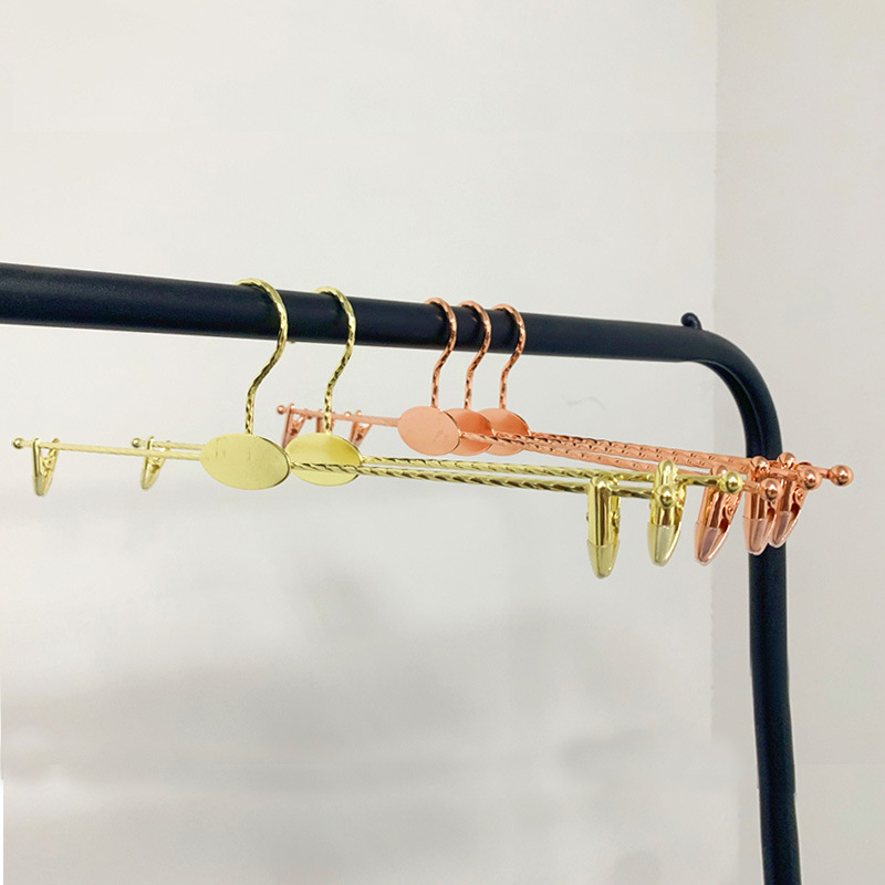Metal panties hanger underwear shop underwear clip clothes hanging adult men and women children's underwear clip wholesale custom