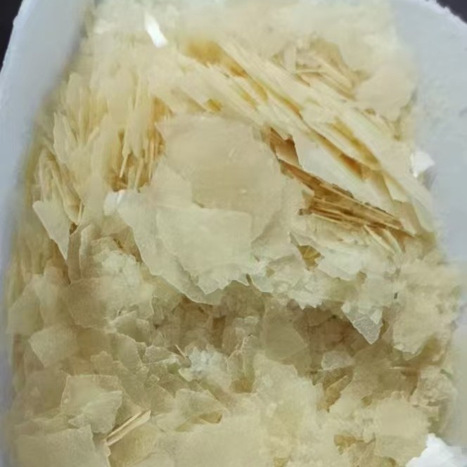 Water-Soluble Wool Fat Flake Cosmetic Grade Water-Soluble Good Hydrating Moisturizing Moisturizing Oil Peg-75 Wool Fat