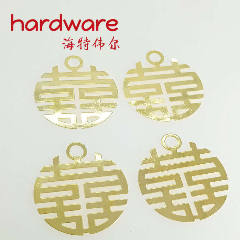Wedding Supplies Metal Double Happiness Pendant Gift Box Wedding Favors Golden Double Happiness Character Bridesmaid Groomsmen Corsage