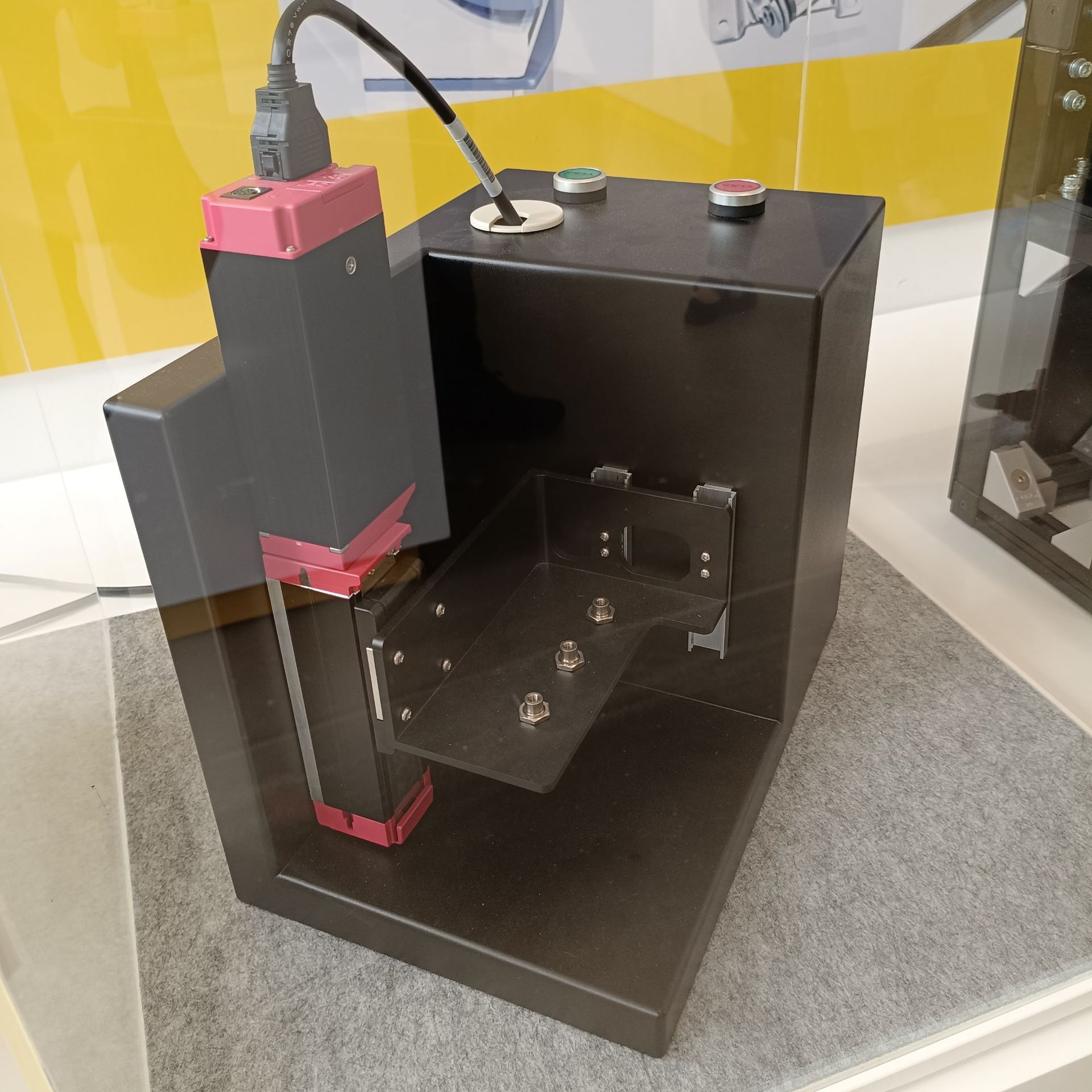 Кастомизация электрической модели слайдов, кастомизация прототипов, обработка на ЧПУ, кастомизация прототипов медицинского оборудования