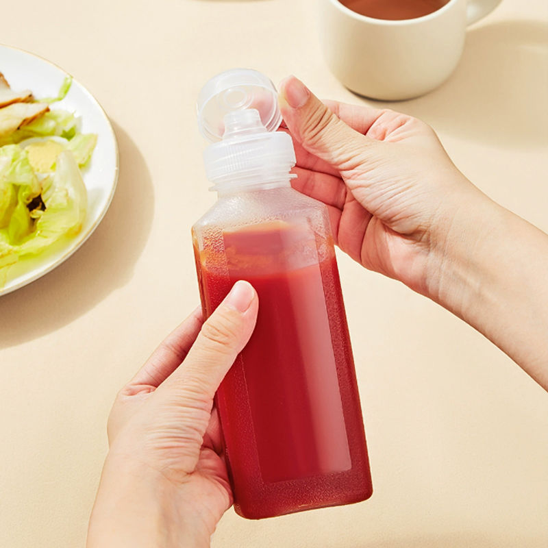 Weizhong screaming oil pot pointed mouth squeeze bottle screaming oil bottle control oil pot Weizhong oil Pot Kitchen special high temperature resistance