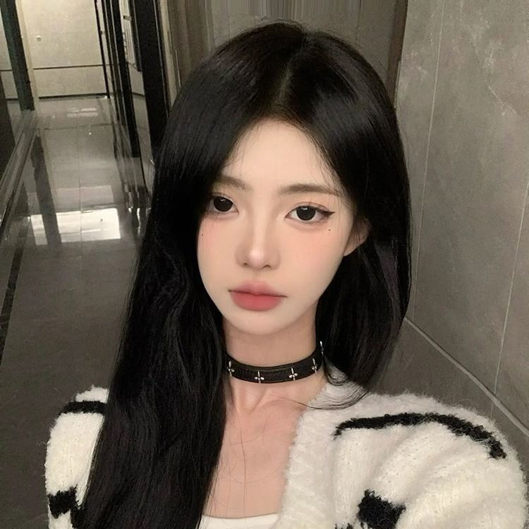 Zhang Yuanying's Same Style Black Choker Female Choker Leather Neck Ring Personalized High-End Choker Neck Strap Neck Collar