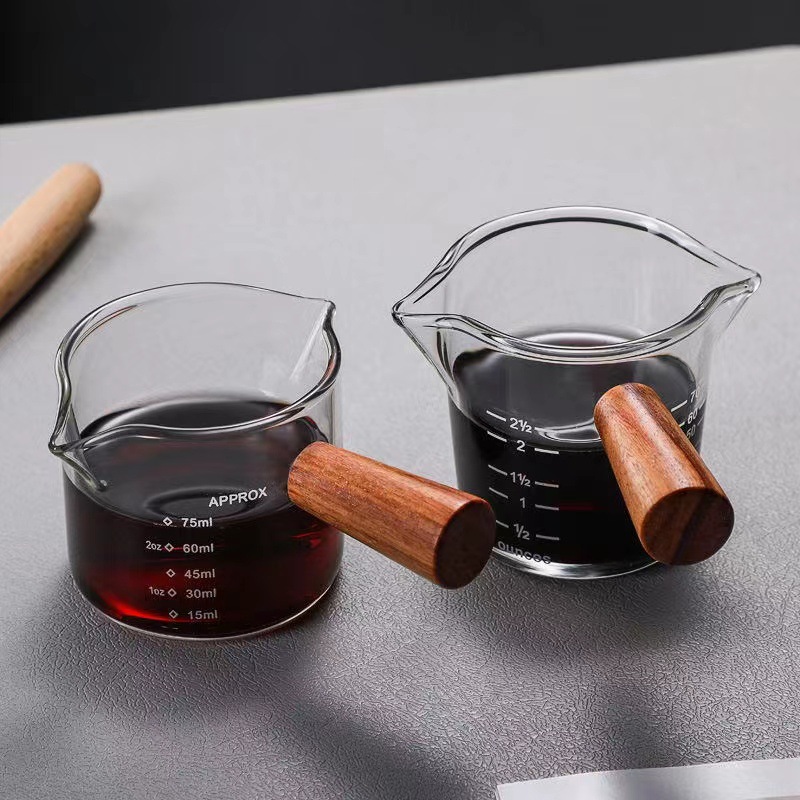 High Borosilicate Glass Small Milk Cup Household Scale Ansi Cup Mini Coffee Cup Wooden Handles Milk Jar Glass Measuring Cup