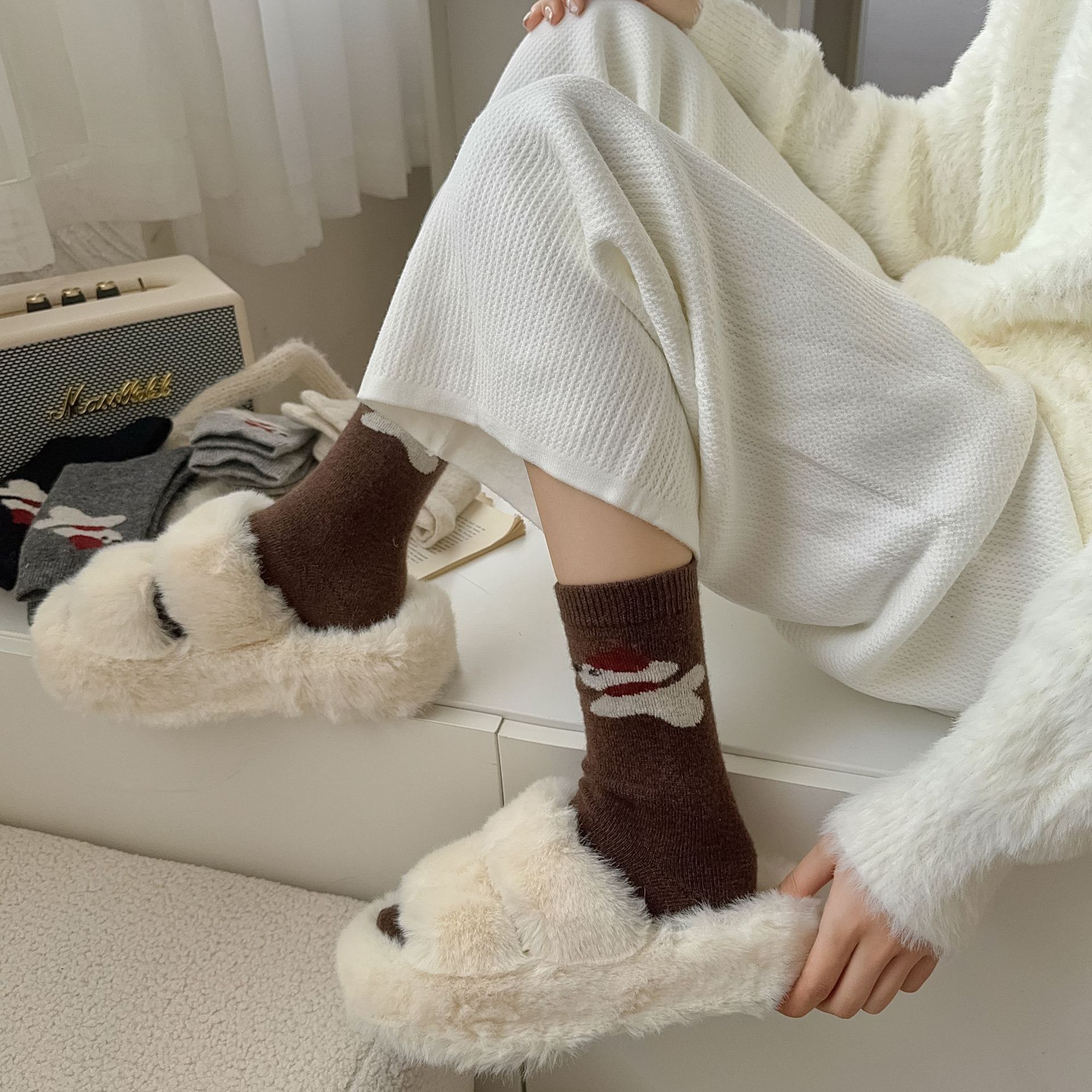Wool Socks Winter Cute Cartoon Neck Warmer Puppy Long Socks Japanese Style Warm Thick Socks Seamless Coffee Color Women's Socks