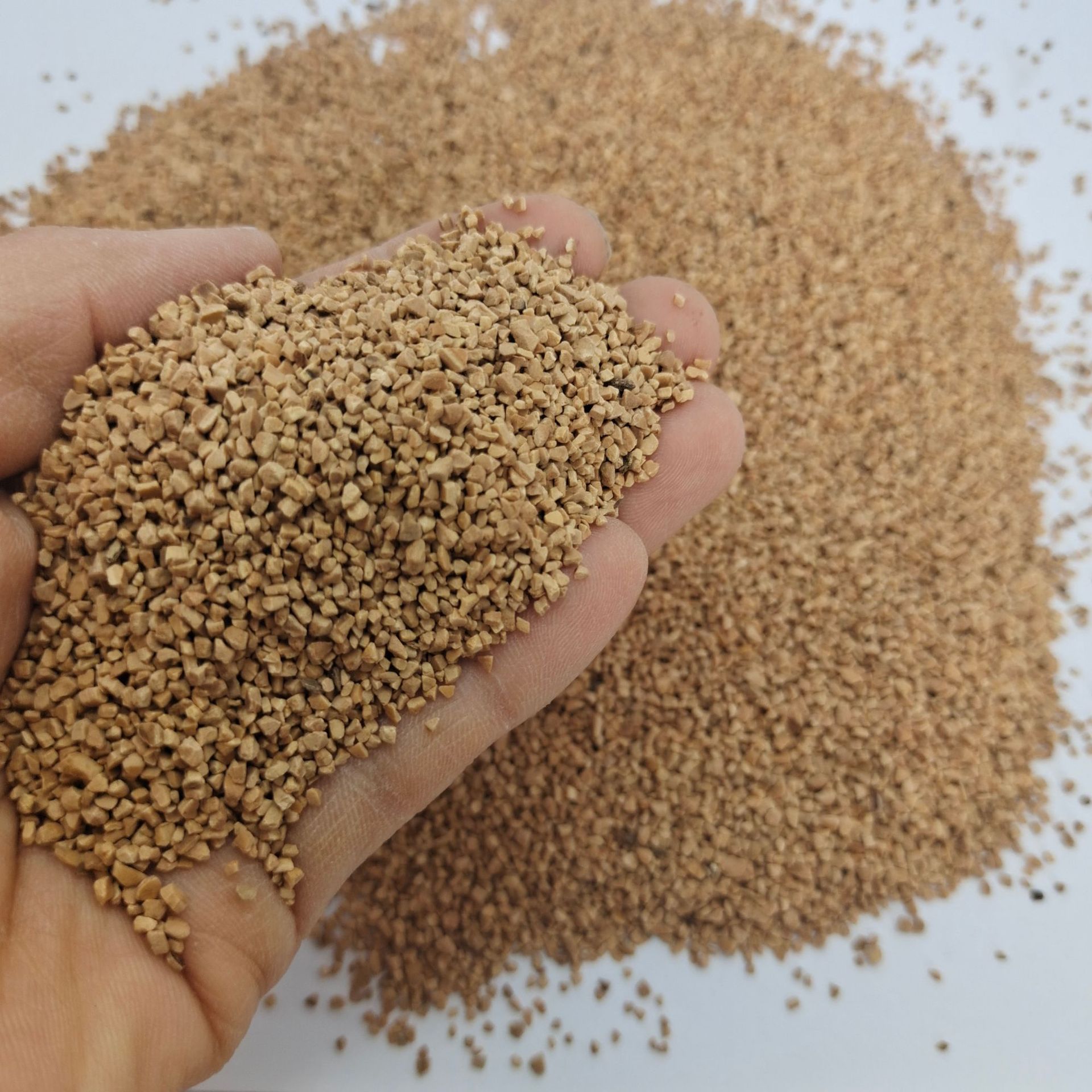 Walnut Shell Grinding and Polishing Core Oil Field Sewage Treatment Walnut Shell Pet Bedding Walnut Sand Walnut Shell Powder