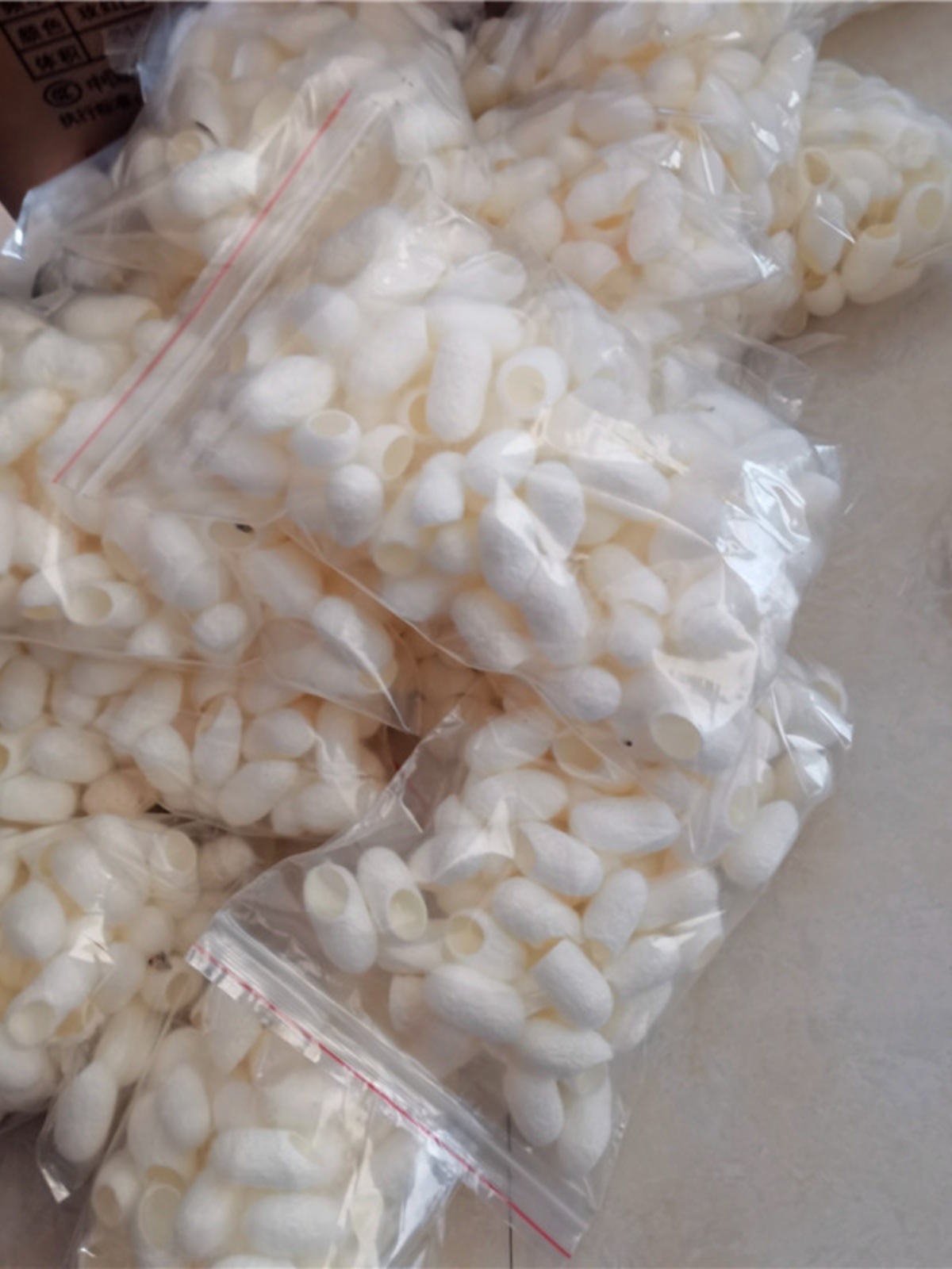 Silk Raw Material Cocoon Finger Cover Wash Face and Medicine Tea and Silk Cocoon Ball White Hand-made Soap Silk quilt