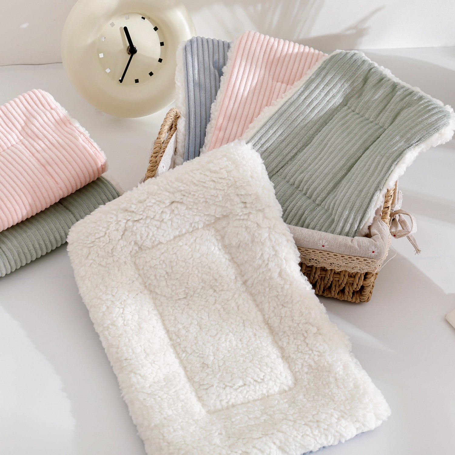 Hamster nest mat small pet nest velvet cotton velvet warm cotton nest mat hamster hedgehog chinchilla rabbit small pet mat