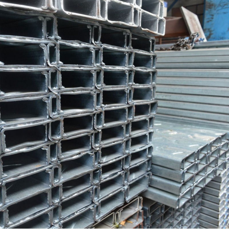 Galvanized C- shaped steel color steel tile steel structure workshop purlin hot-dip galvanized U-shaped steel channel steel several steel punching