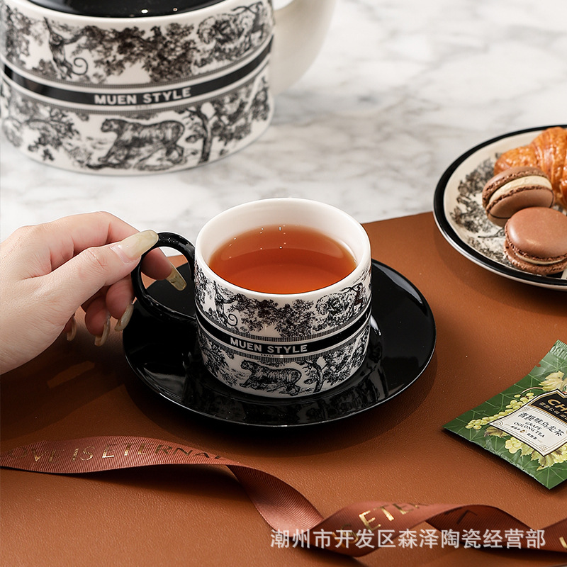 Flower Tea Pot suit Household Health Fruit Flower Tea Pot Exquisite Forest Cup and Saucer Ceramic Tea Set Gift Box