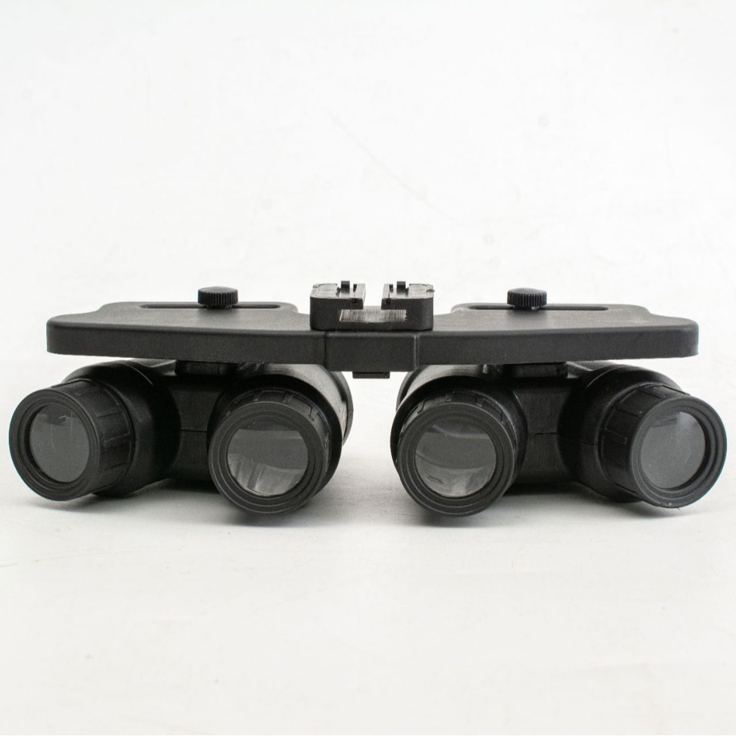 Outdoor Tactical equipment binocular telescope pvs18 four-eye infrared night vision instrument suit model thermal imager