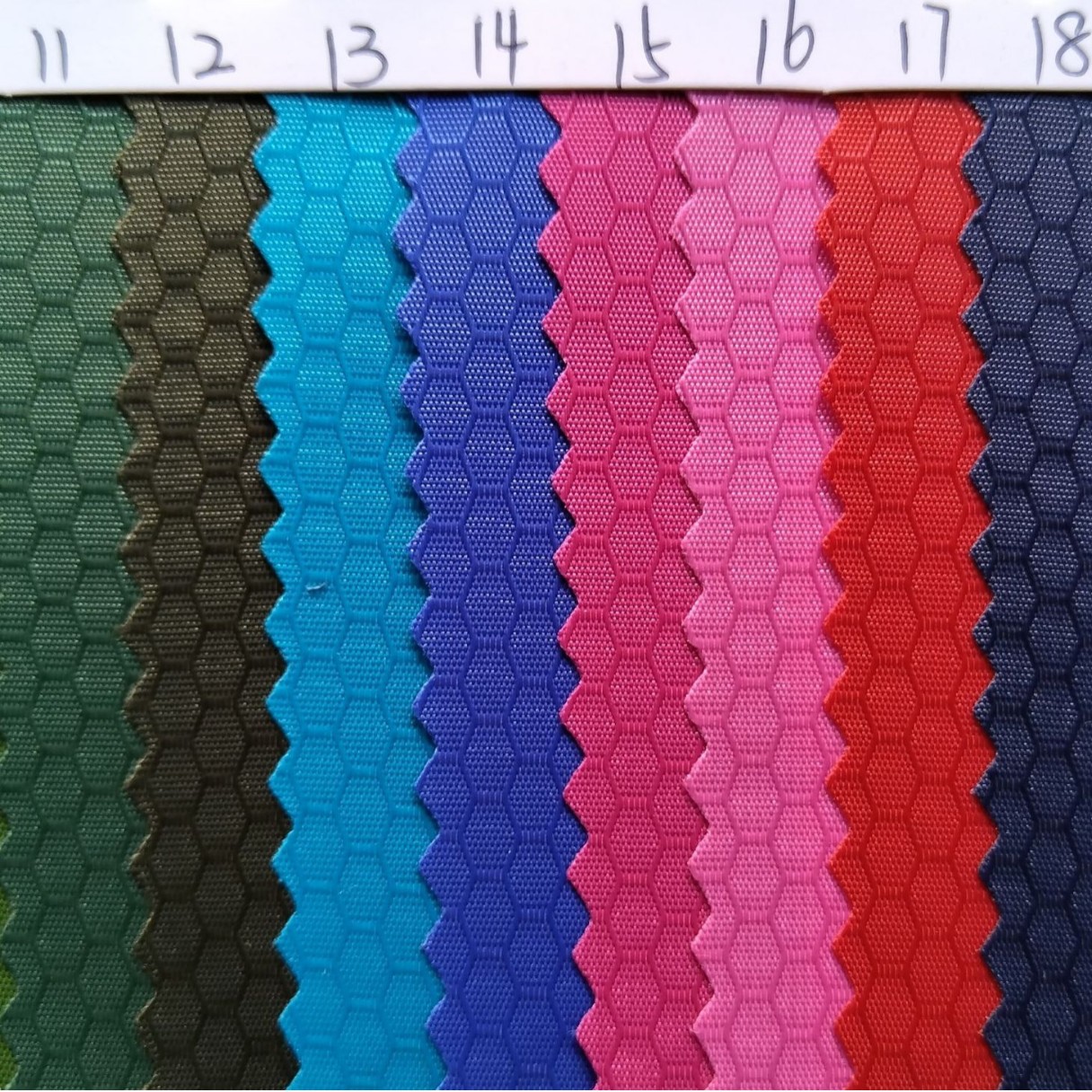 200D Honeycomb GriDs PU Waterproof (thickness: 0.28mm)