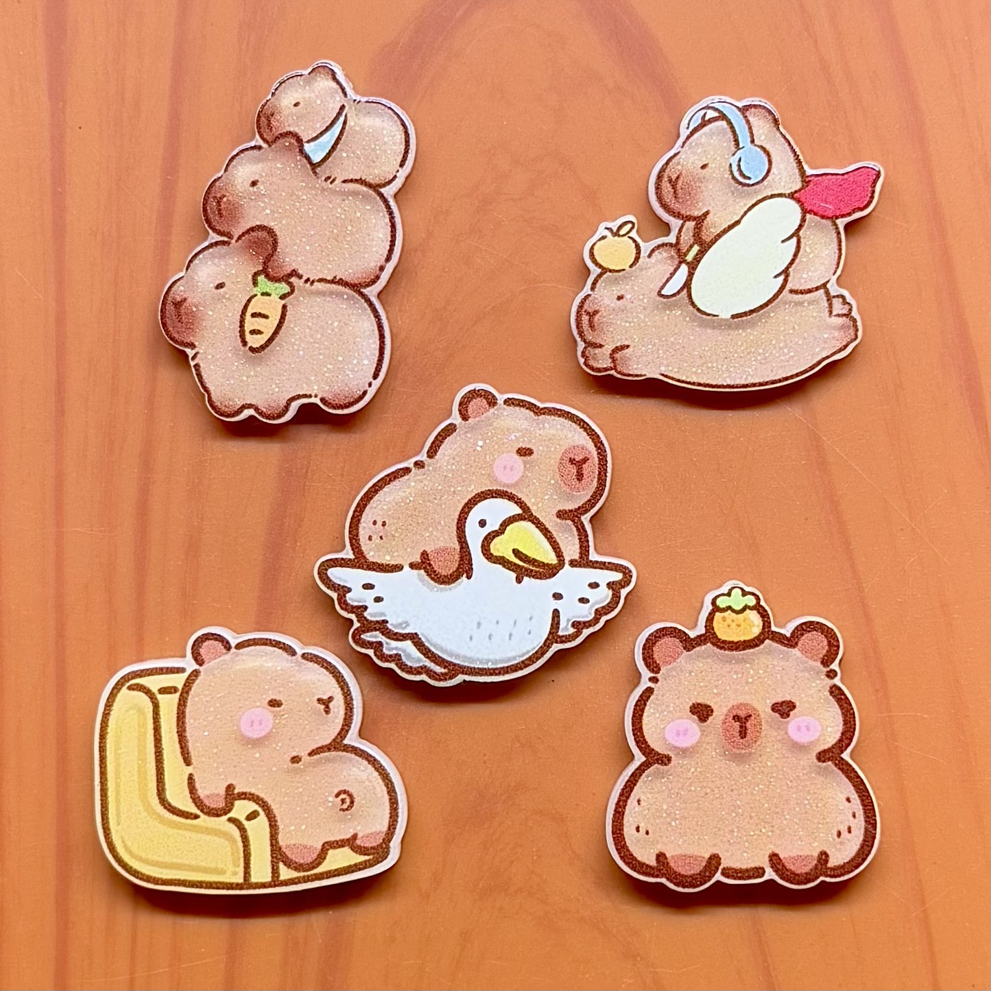 Acrylic cartoon cute kapibala acrylic diy decorative gift ins capybara student girlfriends couple emblem